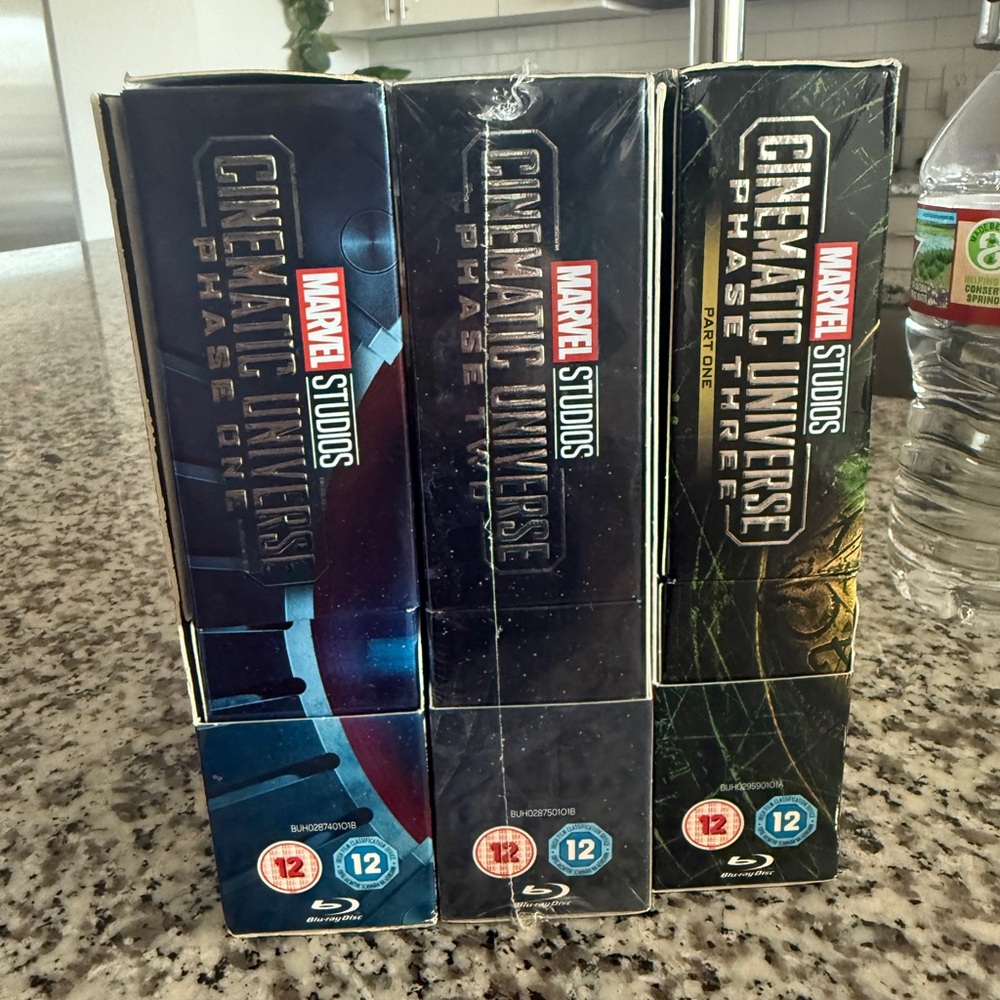Cinematic Universe Phase Three Blu-ray Box Set - Black/Blue/Green